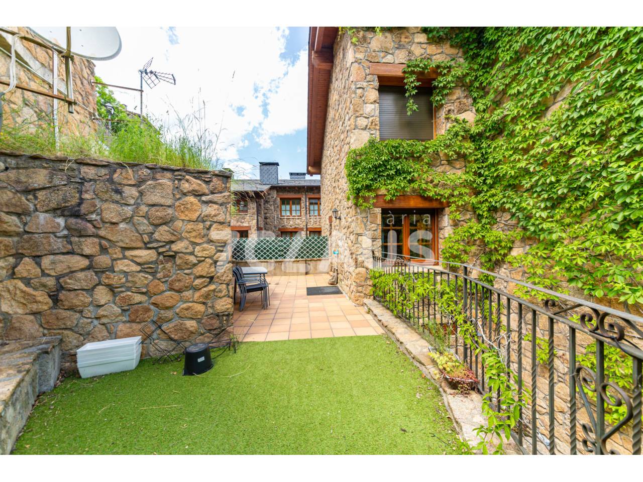 Amplio piso en alquiler situado en Sispony