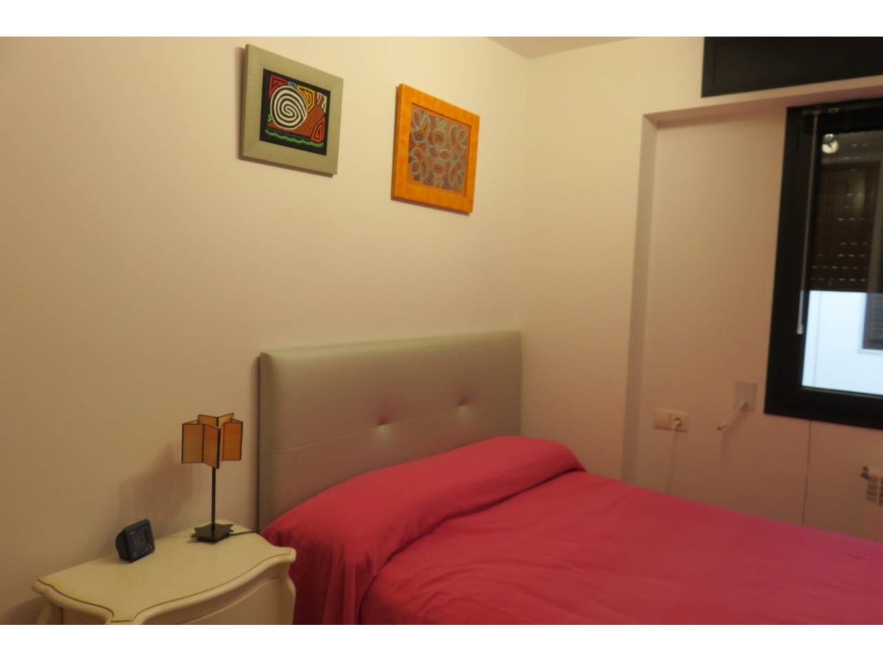 Àtic de 75 m² amb gran terrassa, aparcament i traster a tocar de l’Hospital i Caldea