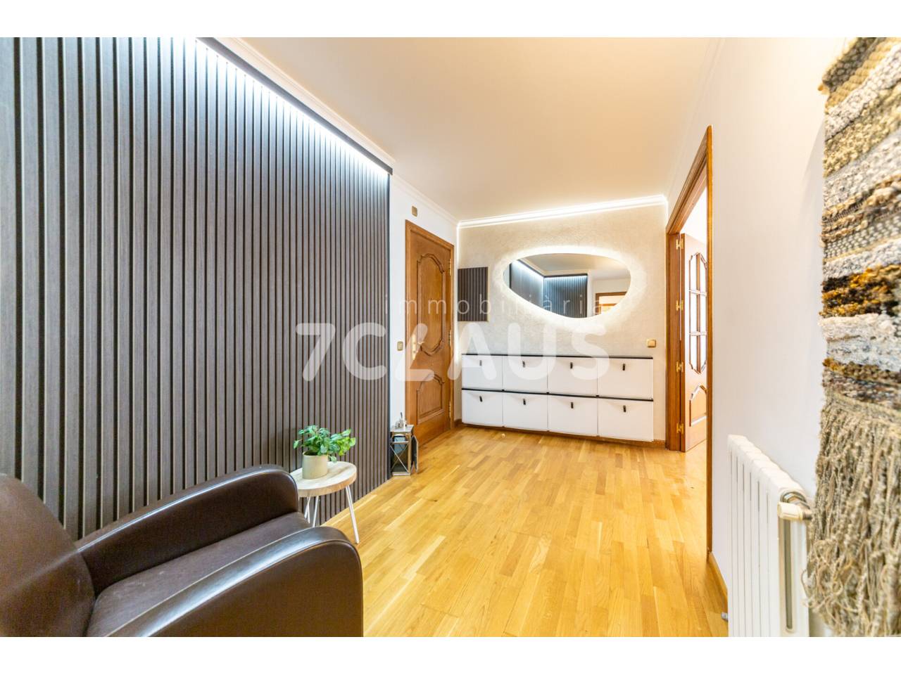 Amplio piso en venta situado en Sispony 10