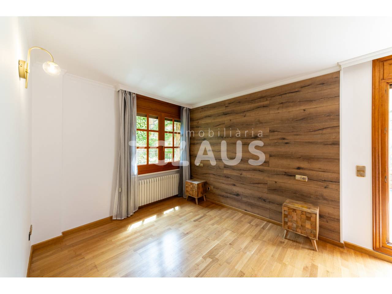 Amplio piso en venta situado en Sispony 19