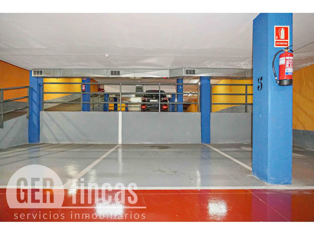 Plaza de parking de 13 m² con doble acceso en Can Boada