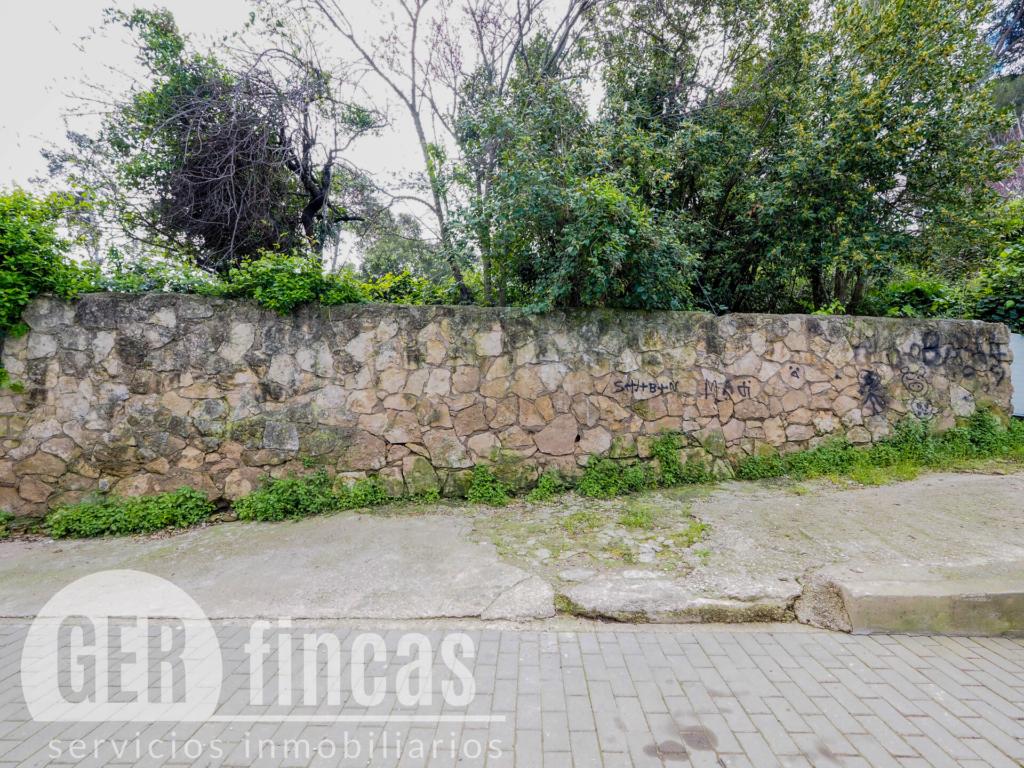 Terreno edificable y vallado en Castellbisbal, cerca de la B-40