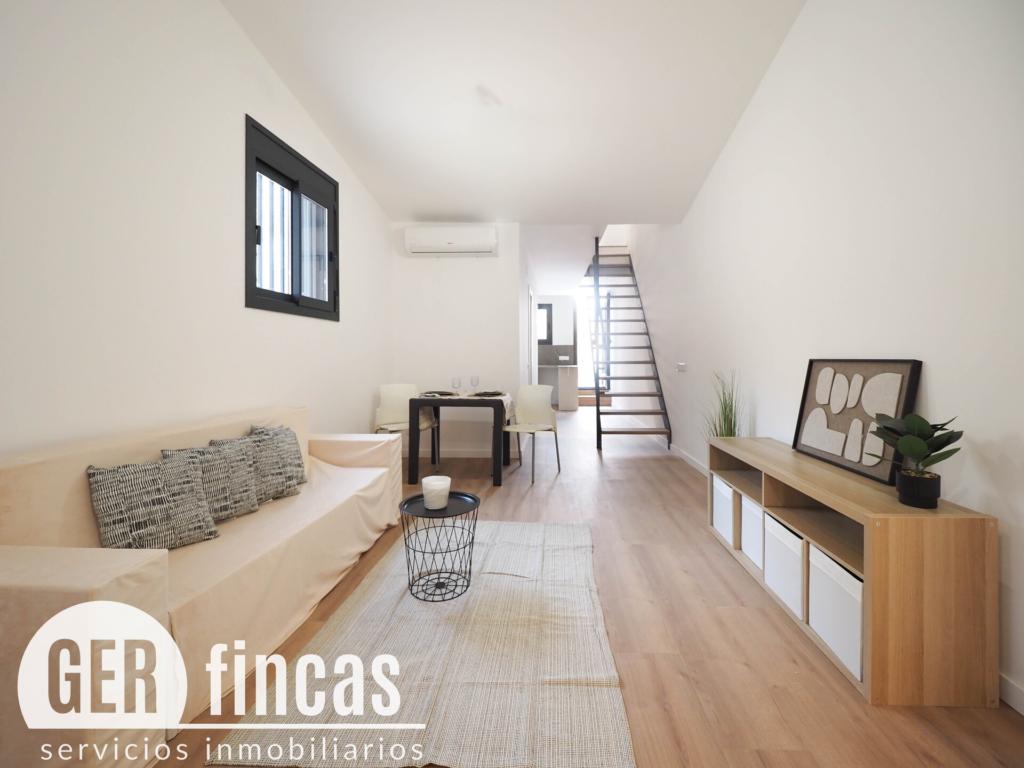 Casa reforma integral para estrenar con patio de 15m2 en La Serra d'en Cameró