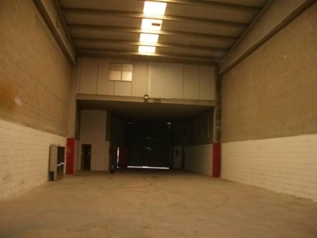 Nave en ZONA LA POBLA