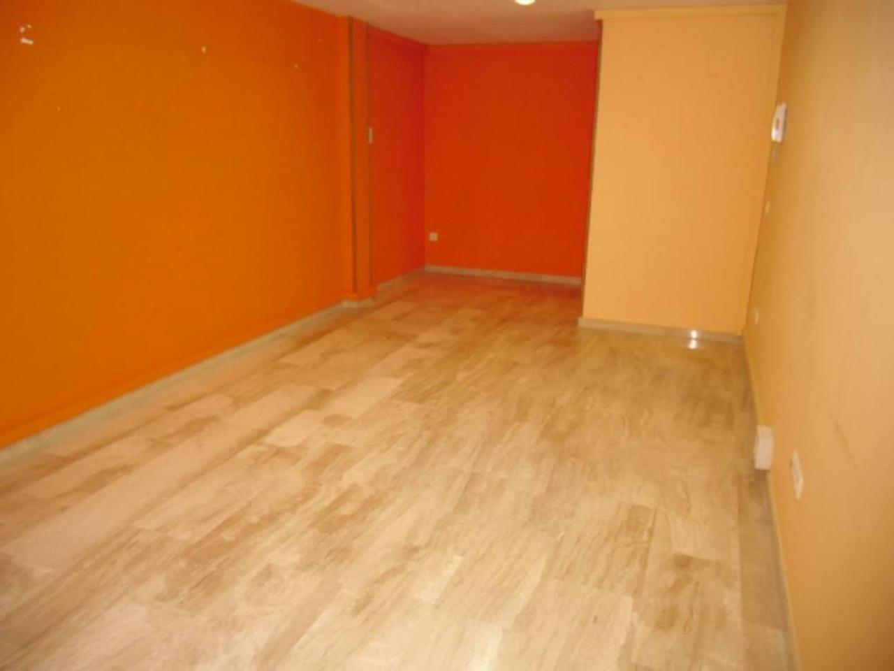 Local en Passeig i Rodalies