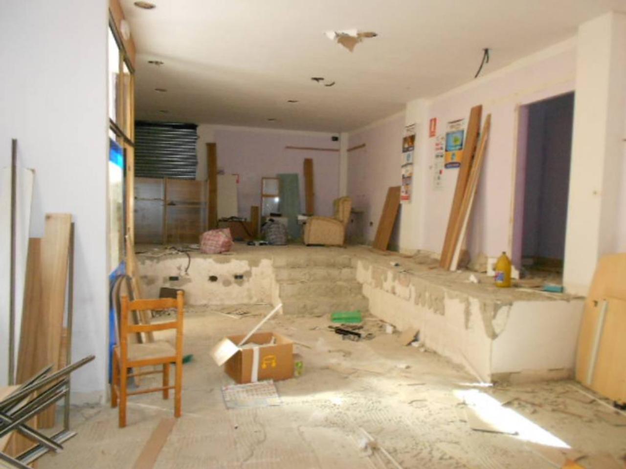 Local en ZONA SOBRERROCA