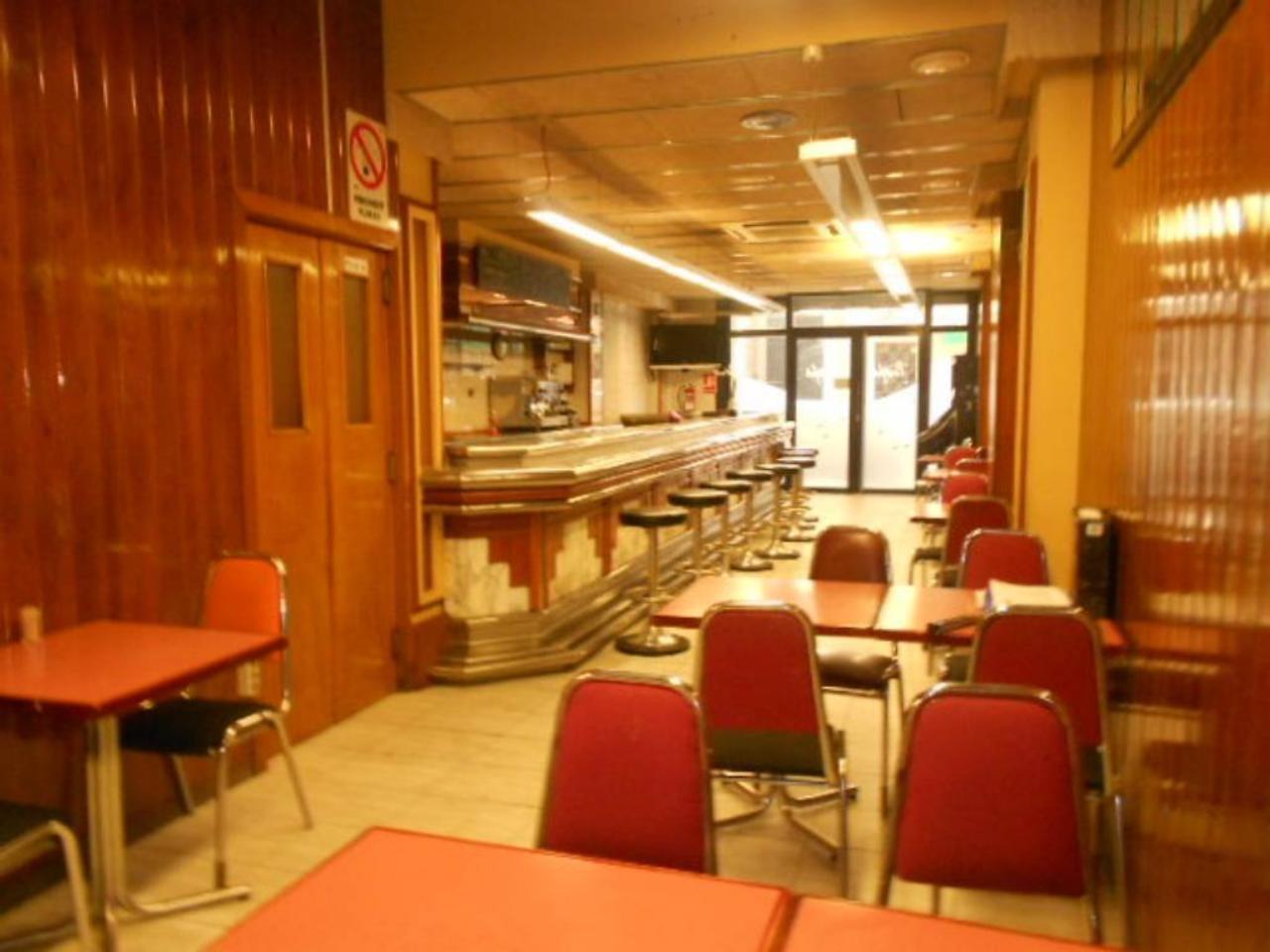 Local en ZONA PL. BAGES