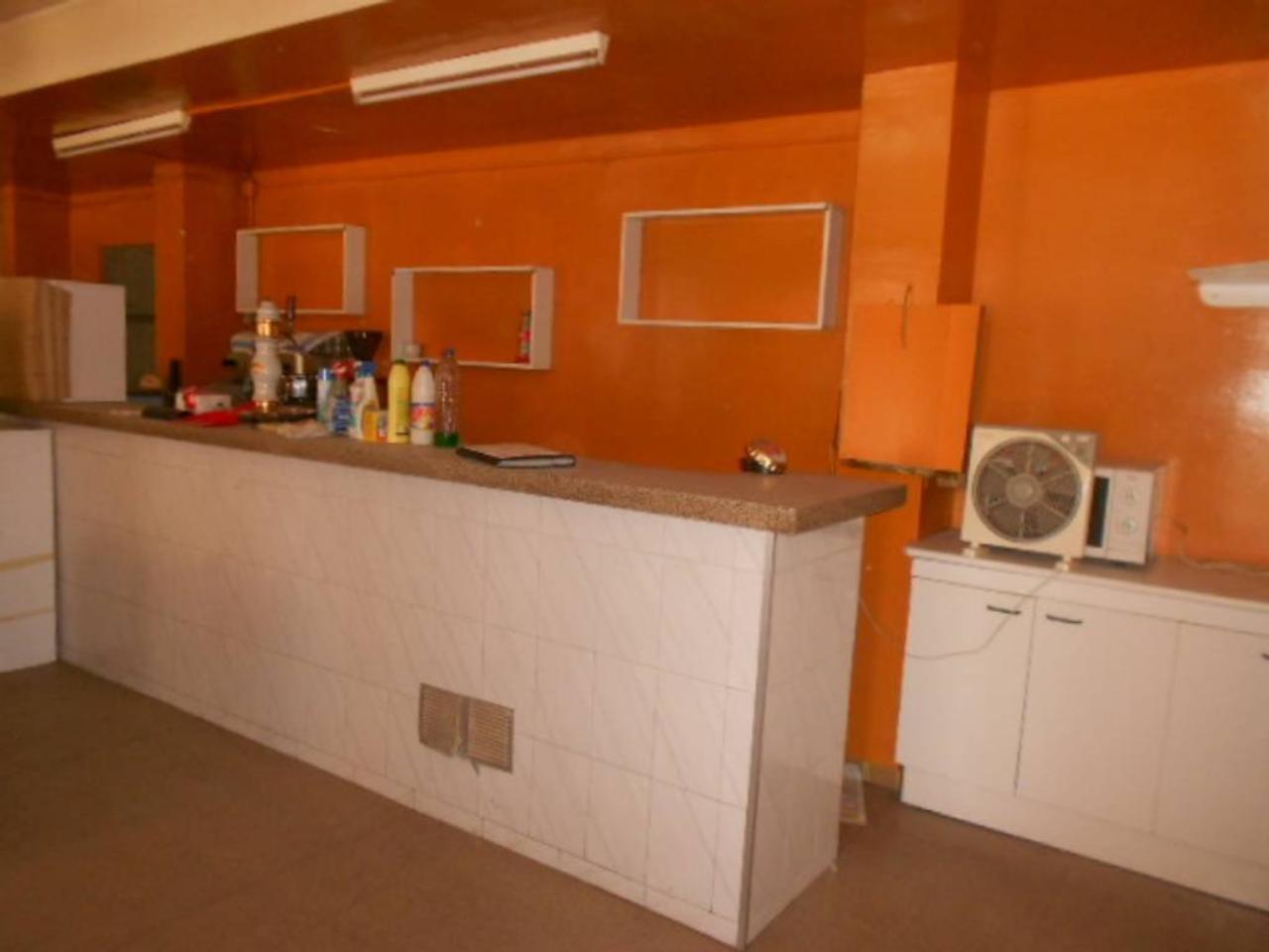 Local en ZONA RESIDENCIA