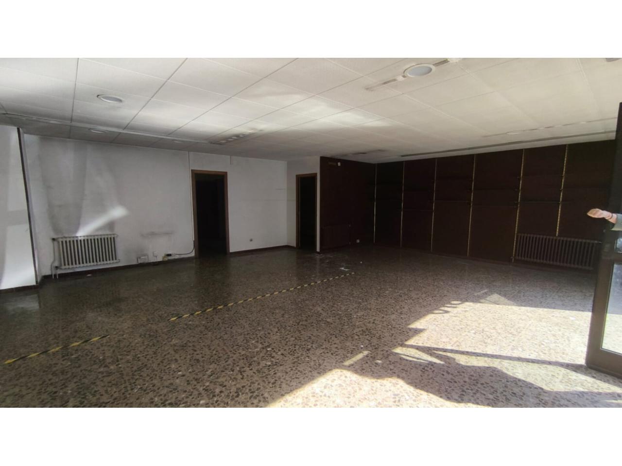 Local comercial lloguer Encamp