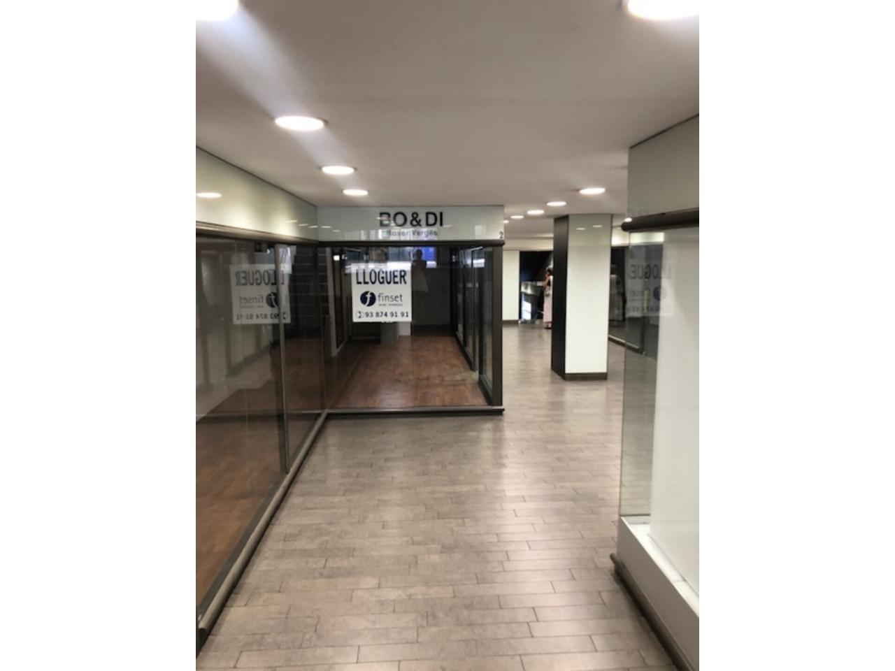 Local en Passeig i Rodalies