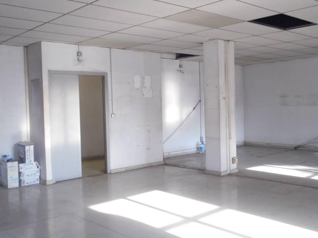 Local en CTRA DE VIC