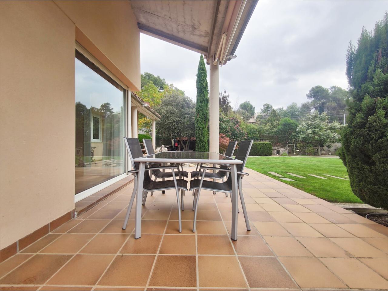 Casa en EL SERRAT  (Castellnou de Bages)