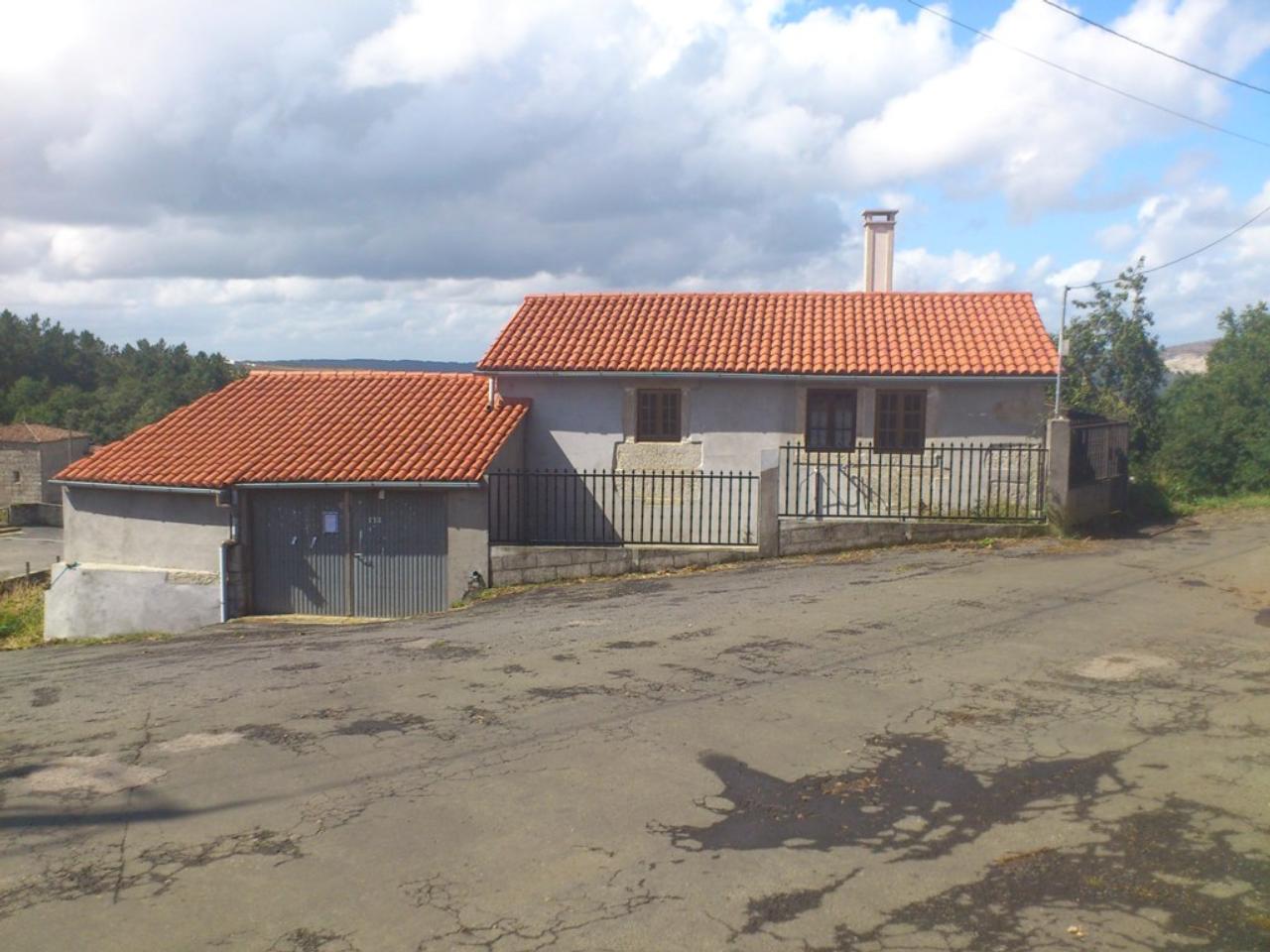 Fincas Deza Casa en venta en Castro (Lalín) por 39.900 € 000041