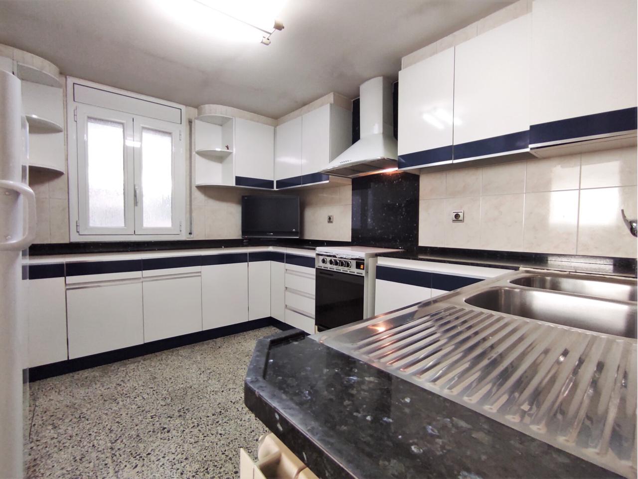 Casa en (Sagrada Família. Manresa)