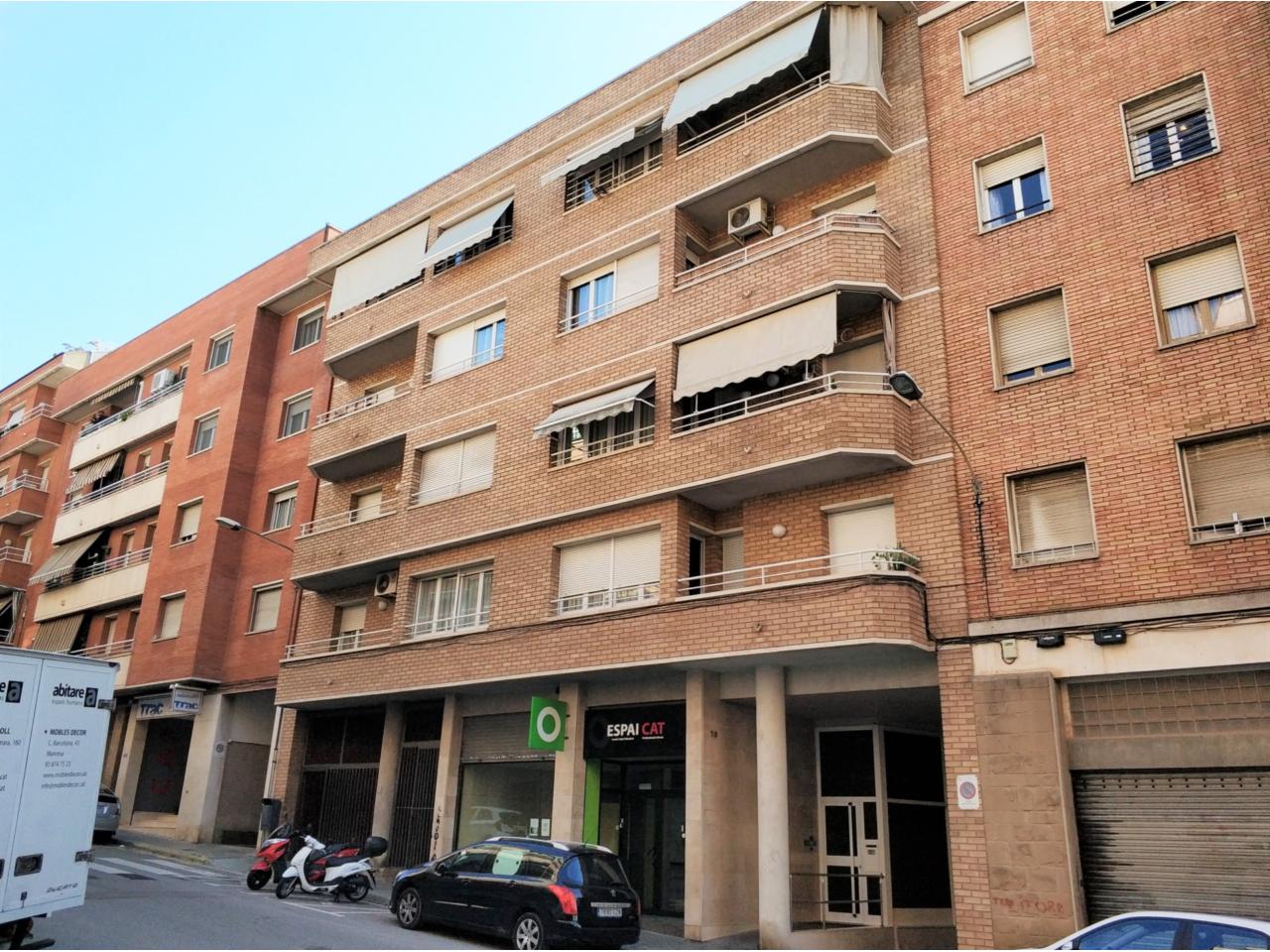 Parking en PLAÇA DE L´ EXCURSIONISME (Manresa)