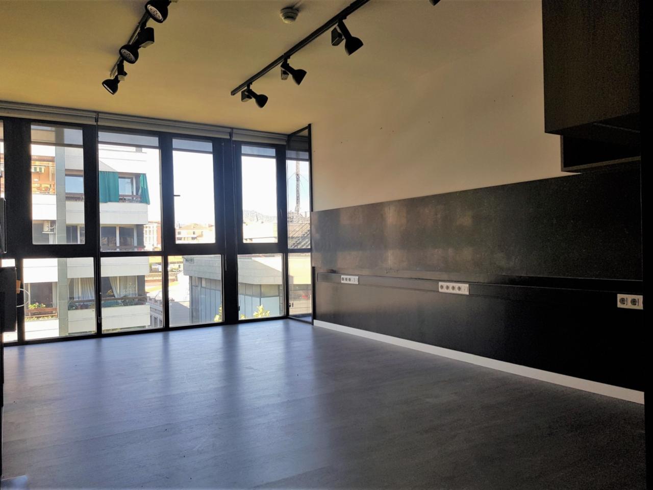 Oficina en PASSEIG (Manresa)