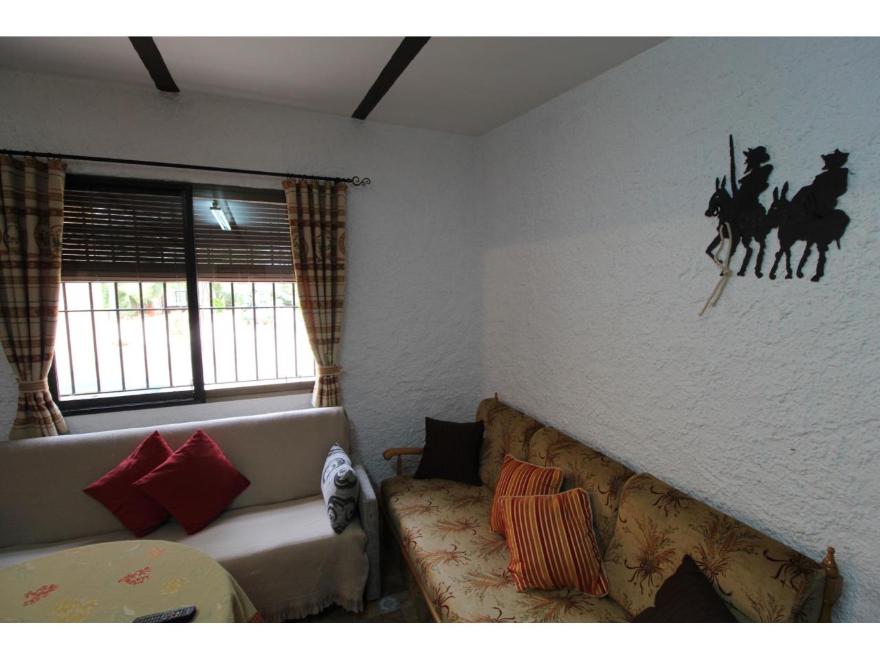 INMOBILIARIA CASAS & FINCAS Casa de campo en venta en Villarrobledo