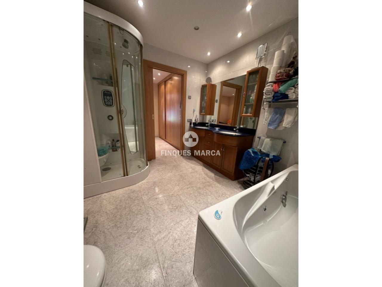 4-bedroom flat for sale in Centre, Andorra la Vella · 60 of 60