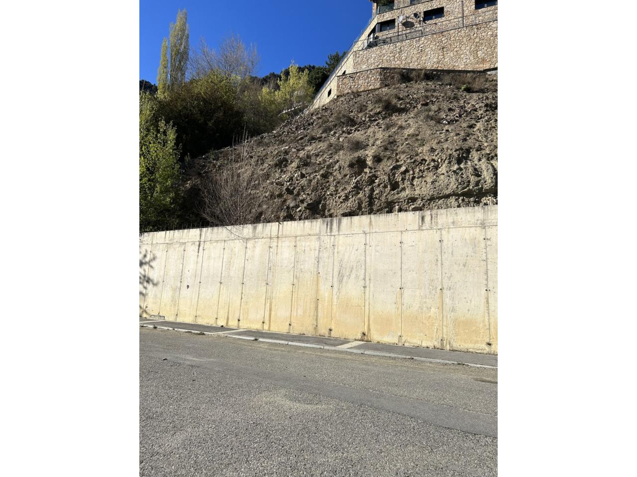 402-bedroom land for sale in Escaldes-Engordany · 2 of 3