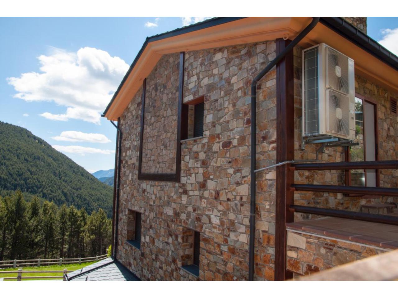 250-bedroom house for sale in El Forn, Canillo · 5 of 14