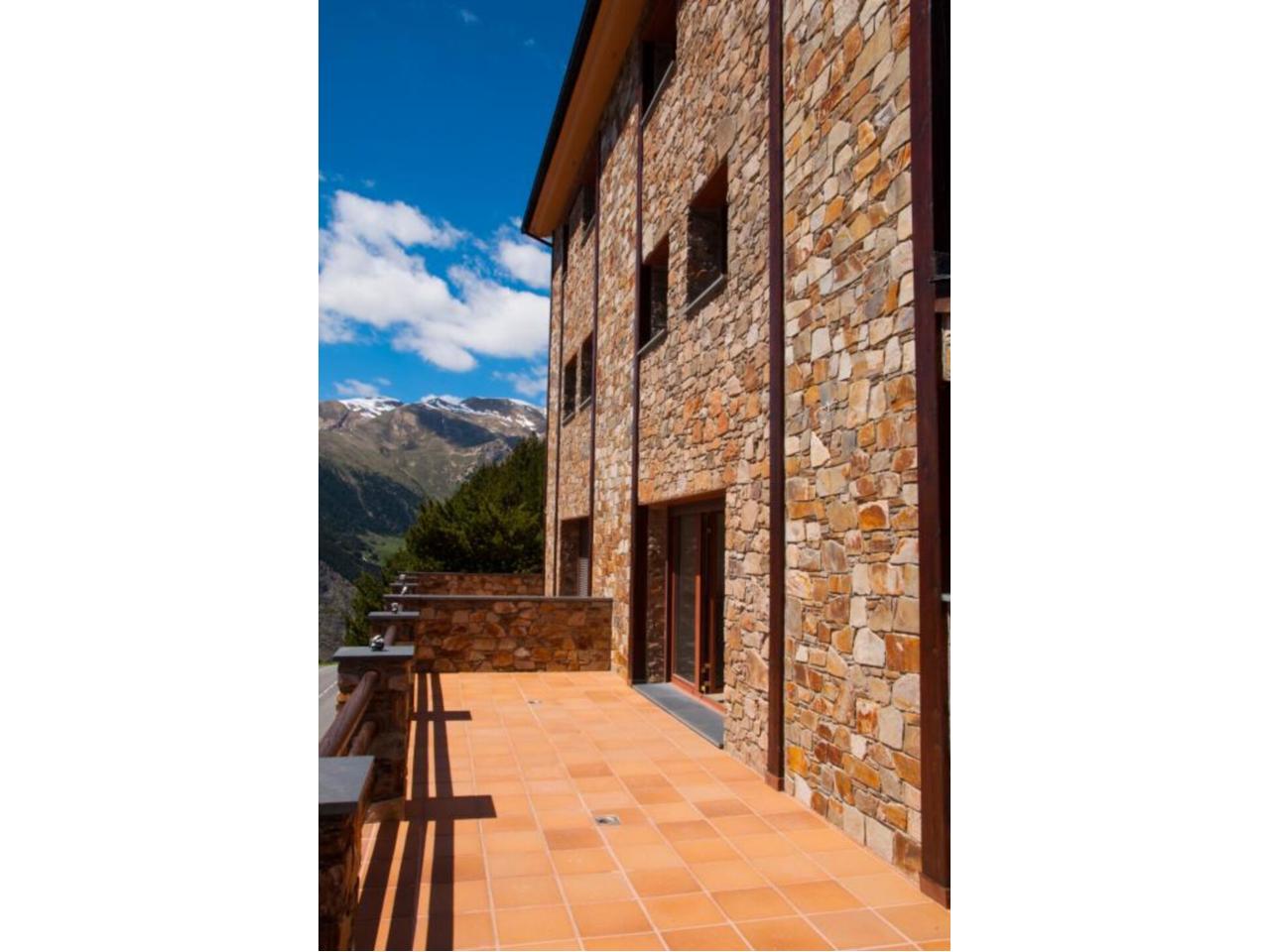 250-bedroom house for sale in El Forn, Canillo · 6 of 14