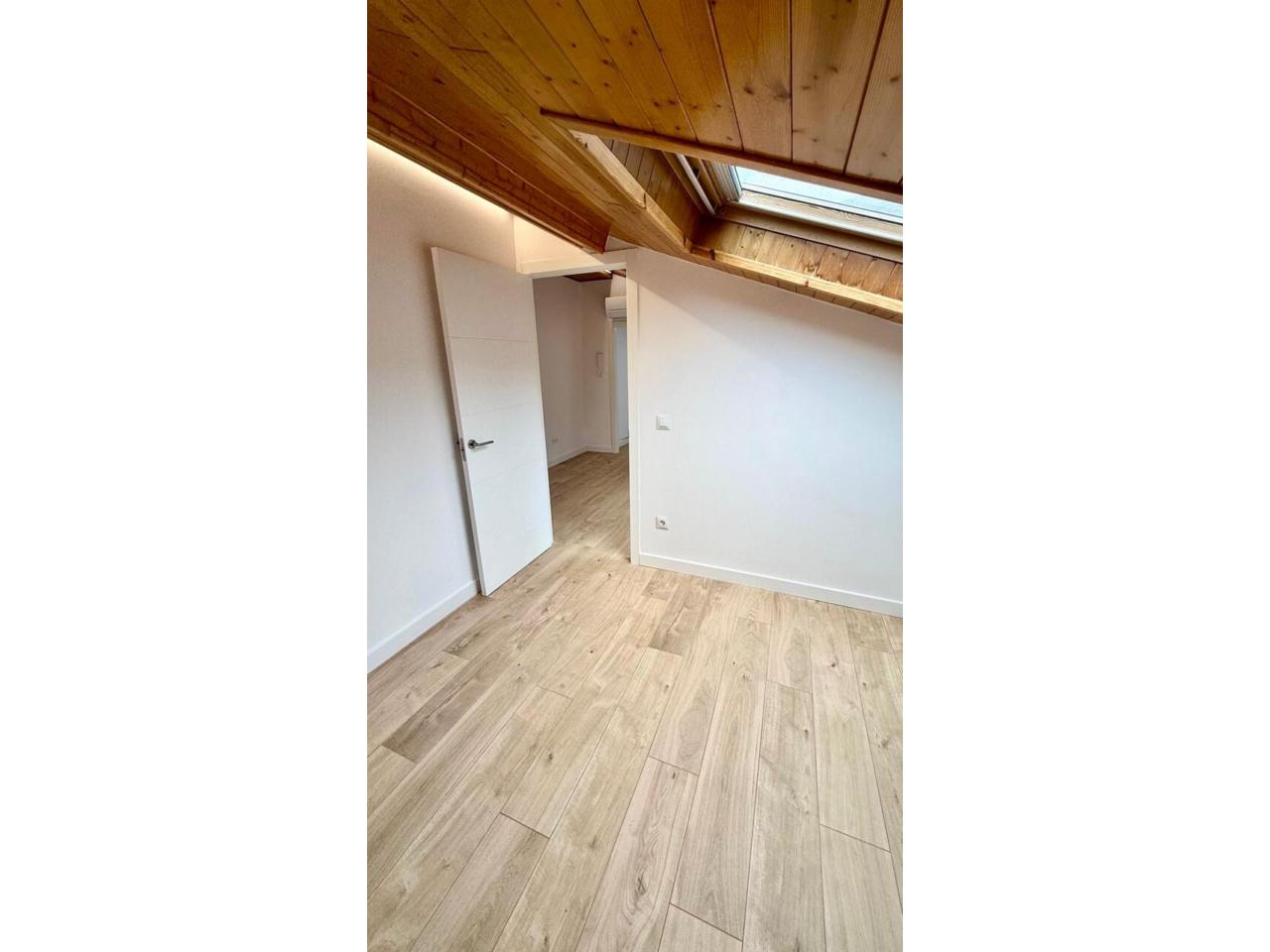 63-bedroom flat for sale in Encamp · 11 of 28