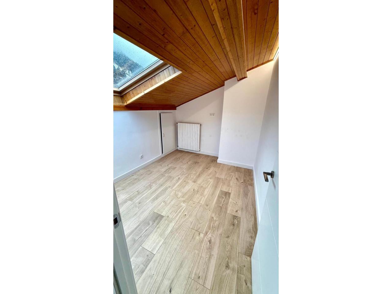 63-bedroom flat for sale in Encamp · 10 of 28