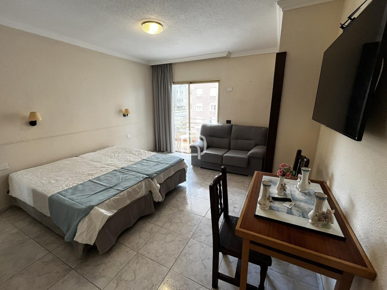 Estudio en Calle Calafate, Playa Jardín