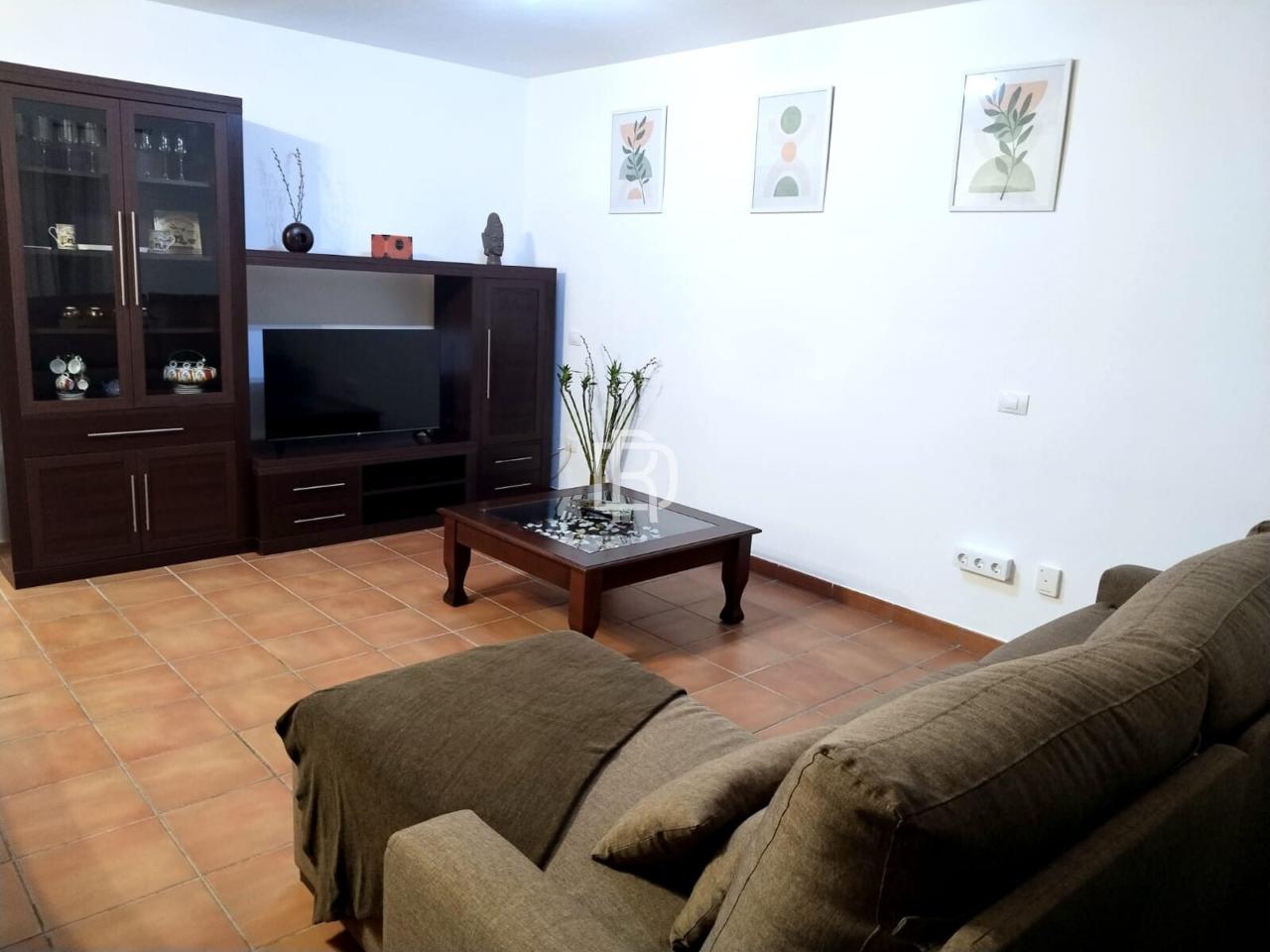 Piso en Calle Robles, El Botánico 5