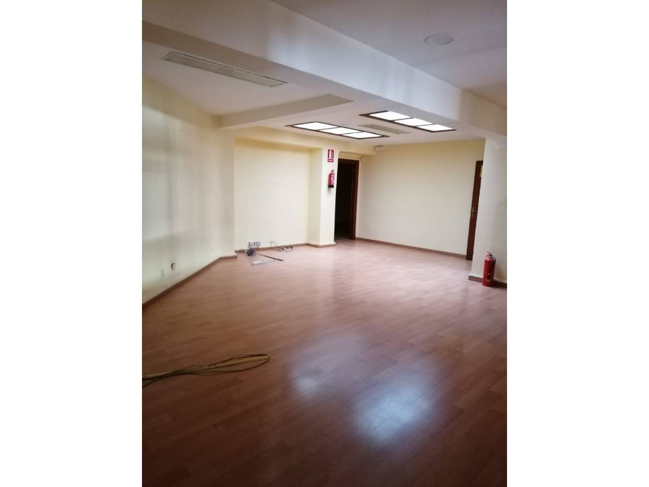 locales-comerciales en merida · casco-historico 300000.00€