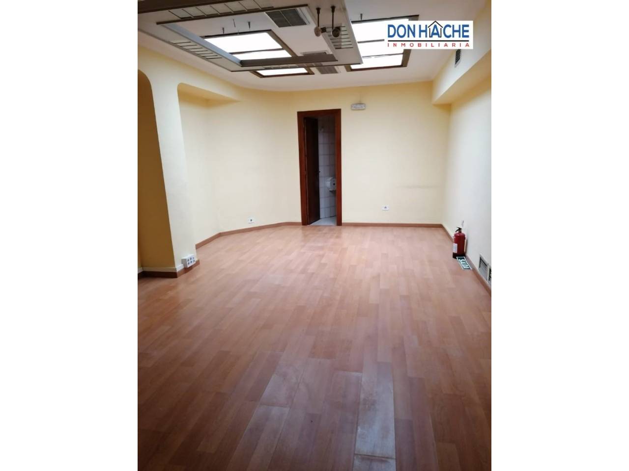 locales-comerciales en merida · casco-historico 300000.00€