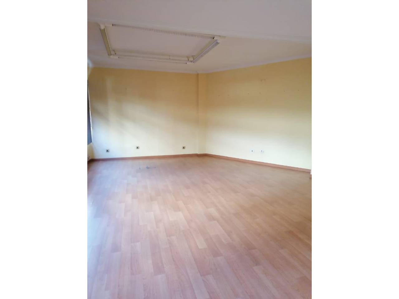 locales-comerciales en merida · casco-historico 300000.00€