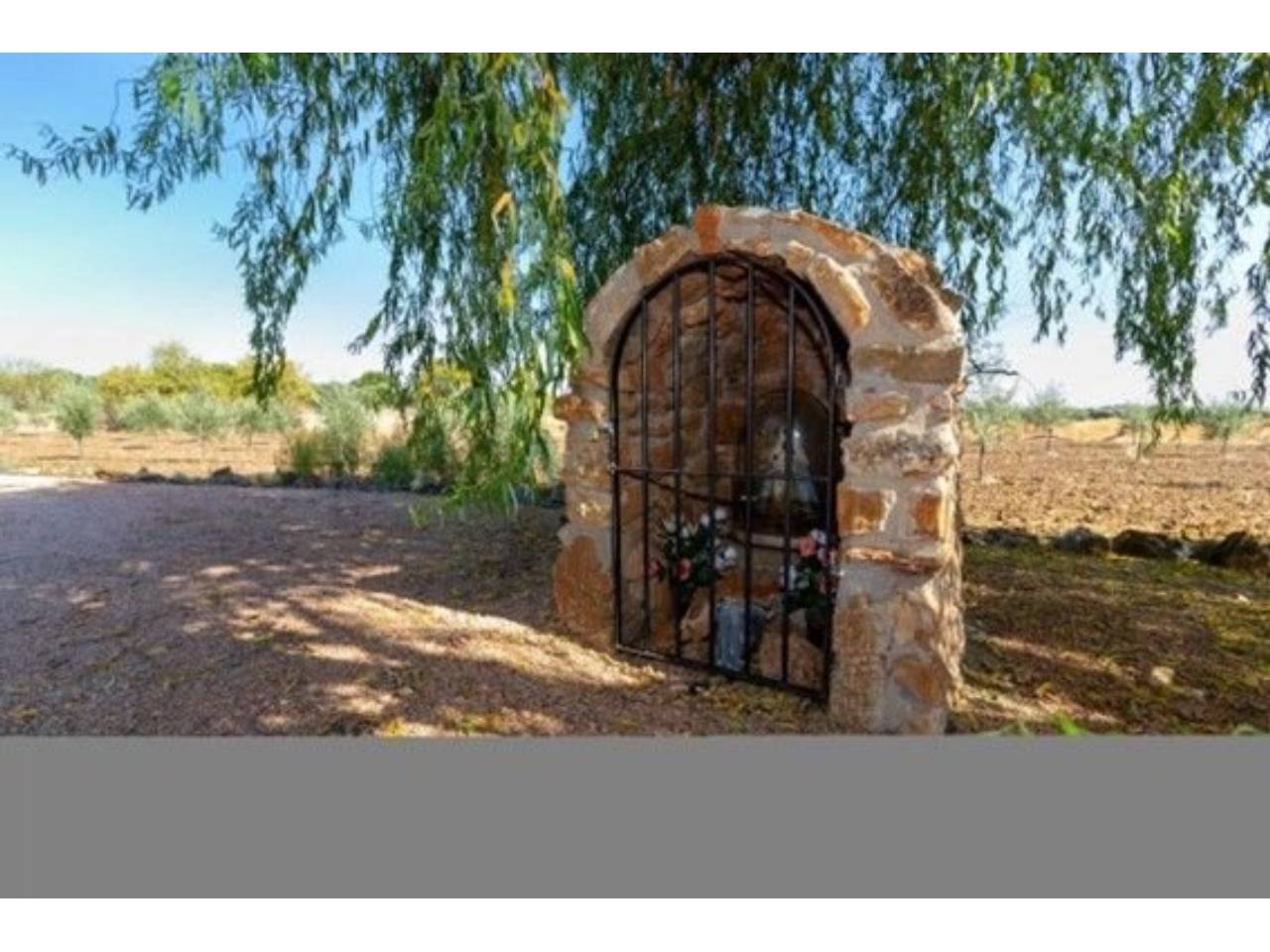 finca-rustica en almendral · almendral 350000.00€