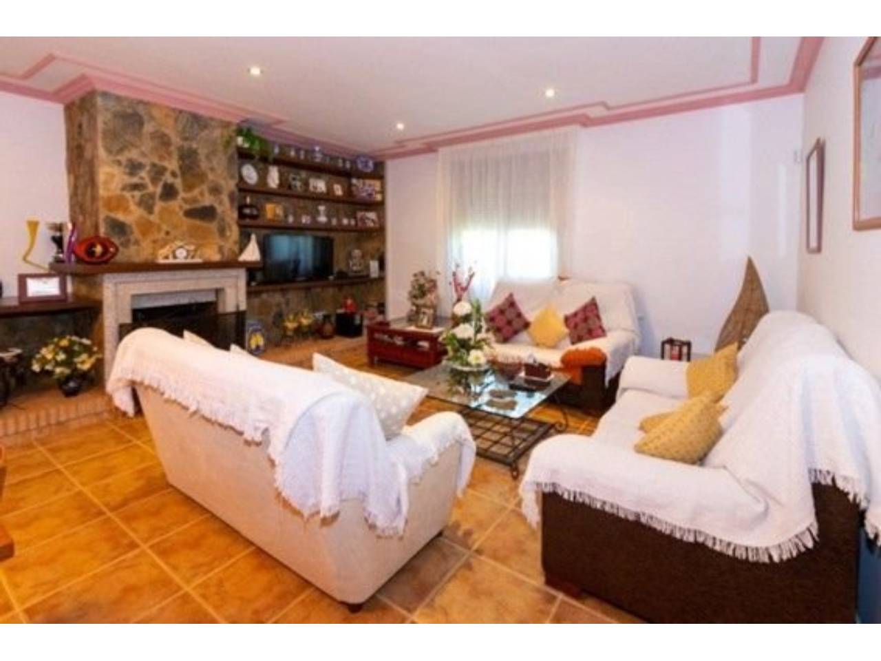 finca-rustica en almendral · almendral 350000.00€