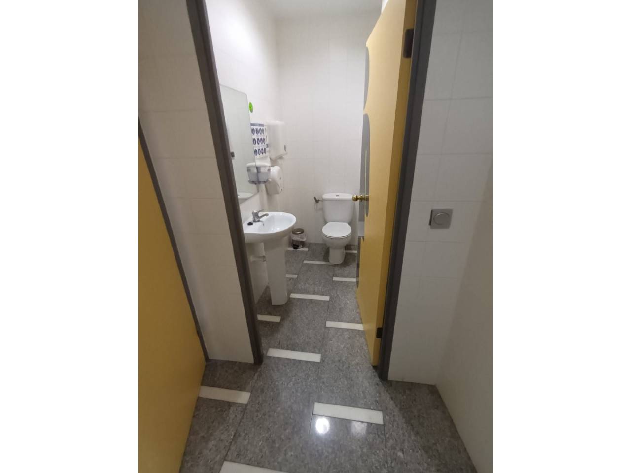 locales-comerciales en merida · casco-historico 320000.00€