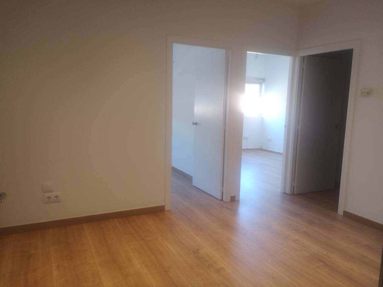 office en sant-cugat-del-valles · l'eixample-torreblanca €