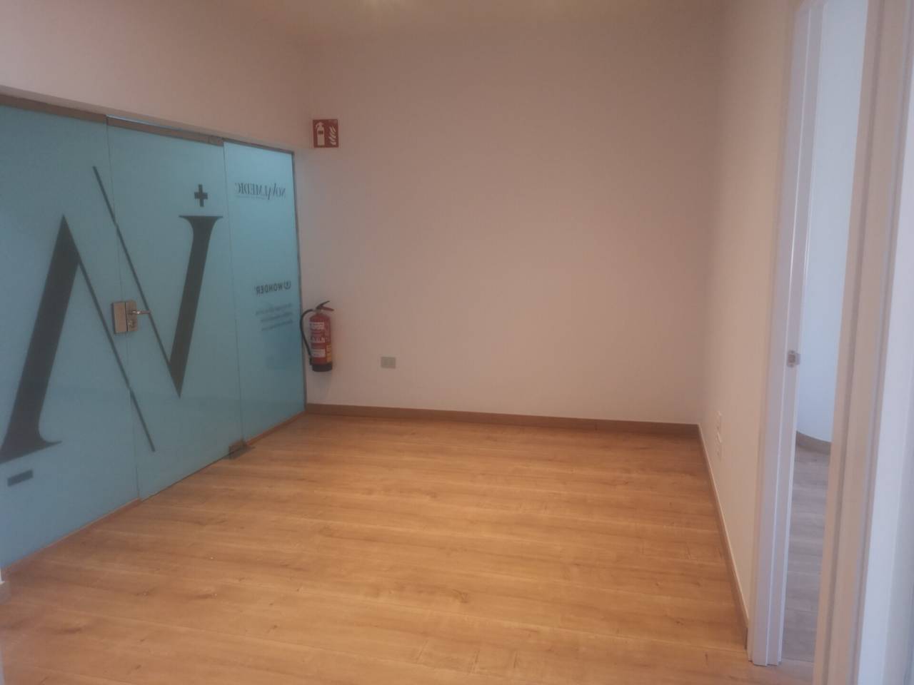 office en sant-cugat-del-valles · l'eixample-torreblanca €