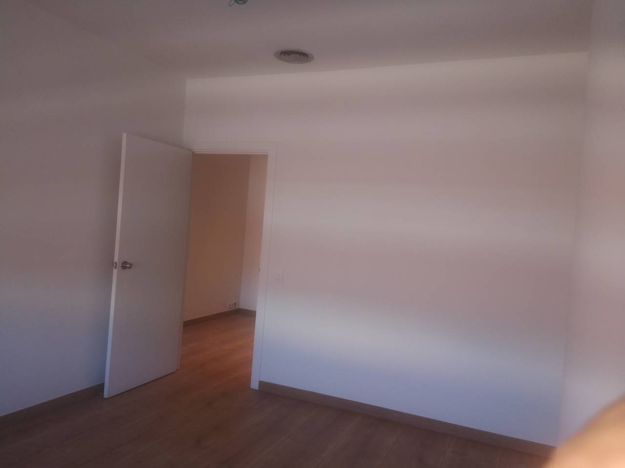 office en sant-cugat-del-valles · l'eixample-torreblanca €