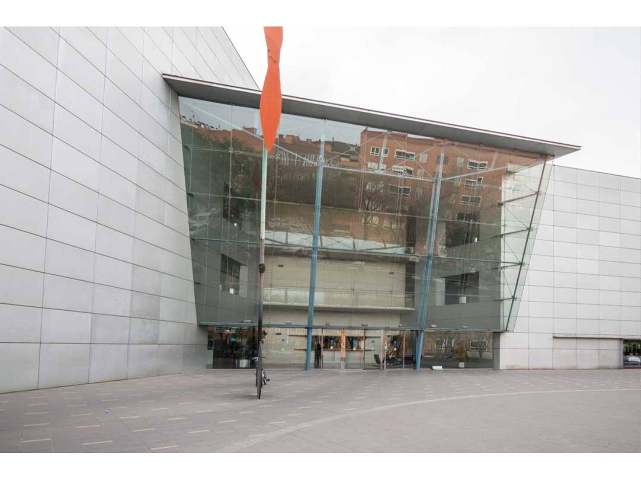 office en sant-cugat-del-valles · l'eixample-torreblanca €