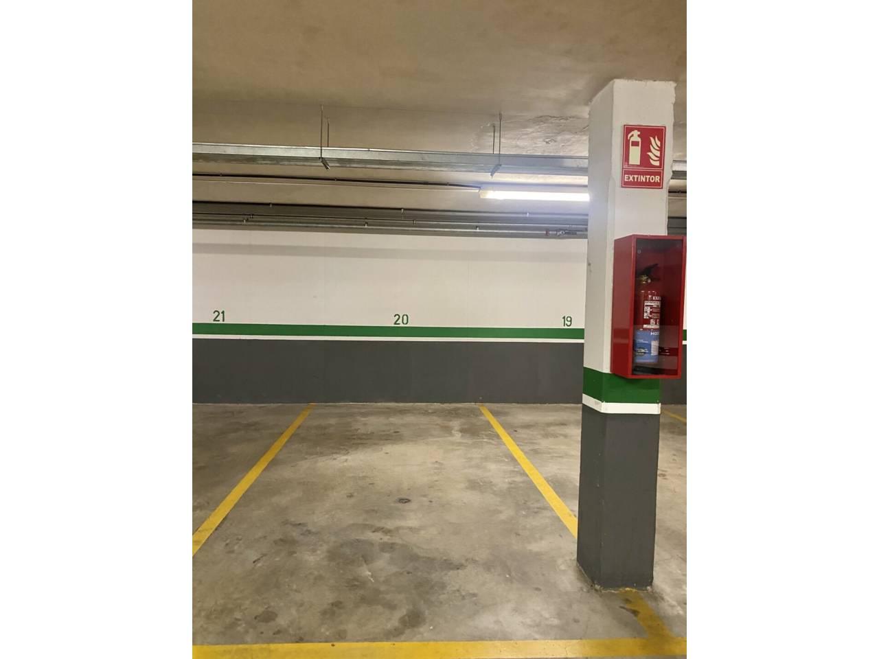 parking en sant-cugat-del-valles · centre €