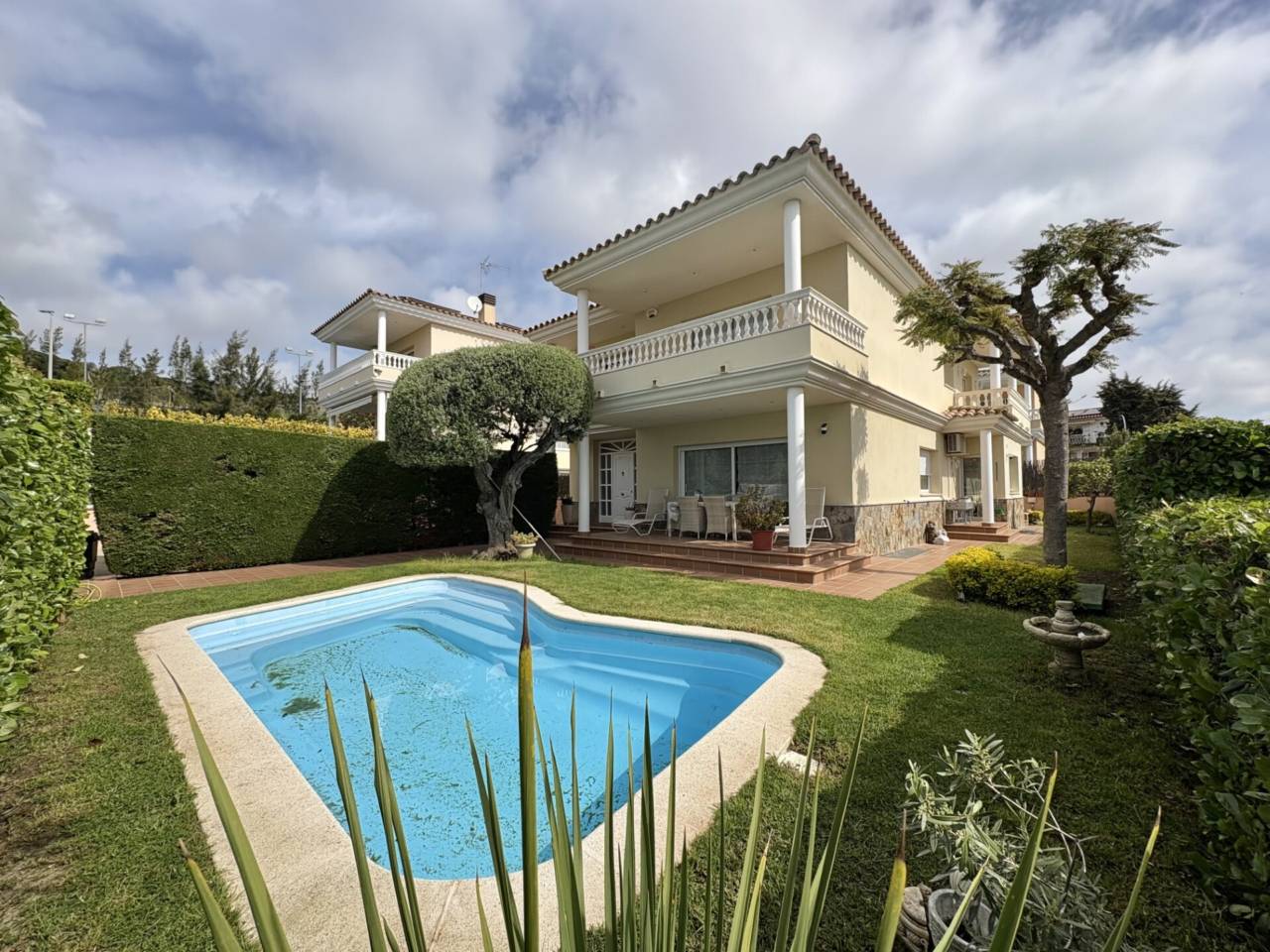 casa-unifamiliar en vilassar-de-dalt · vilassar-de-dalt 1200000.00€