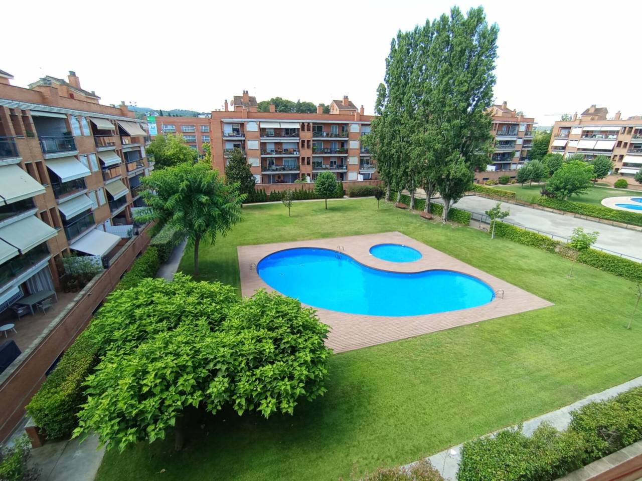 pisos en sant-cugat-del-valles · l'eixample-torreblanca €