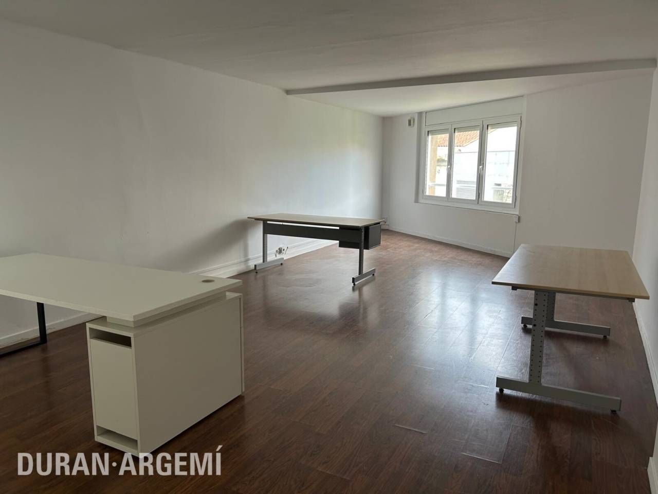 OFICINA DE LLOGUER AL CENTRE
