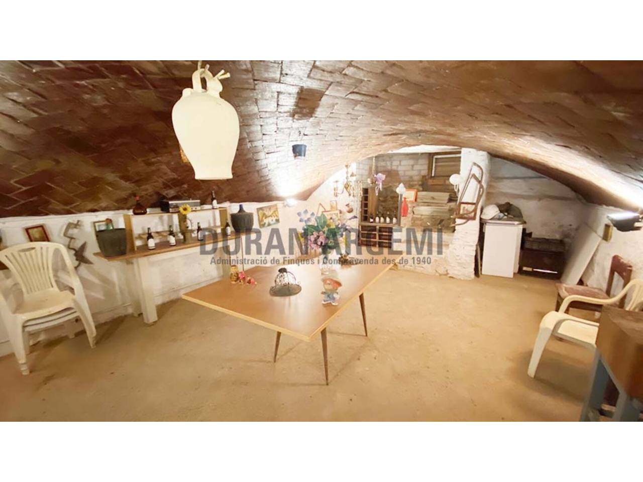 Casa adosada en venda a Castellbisbal