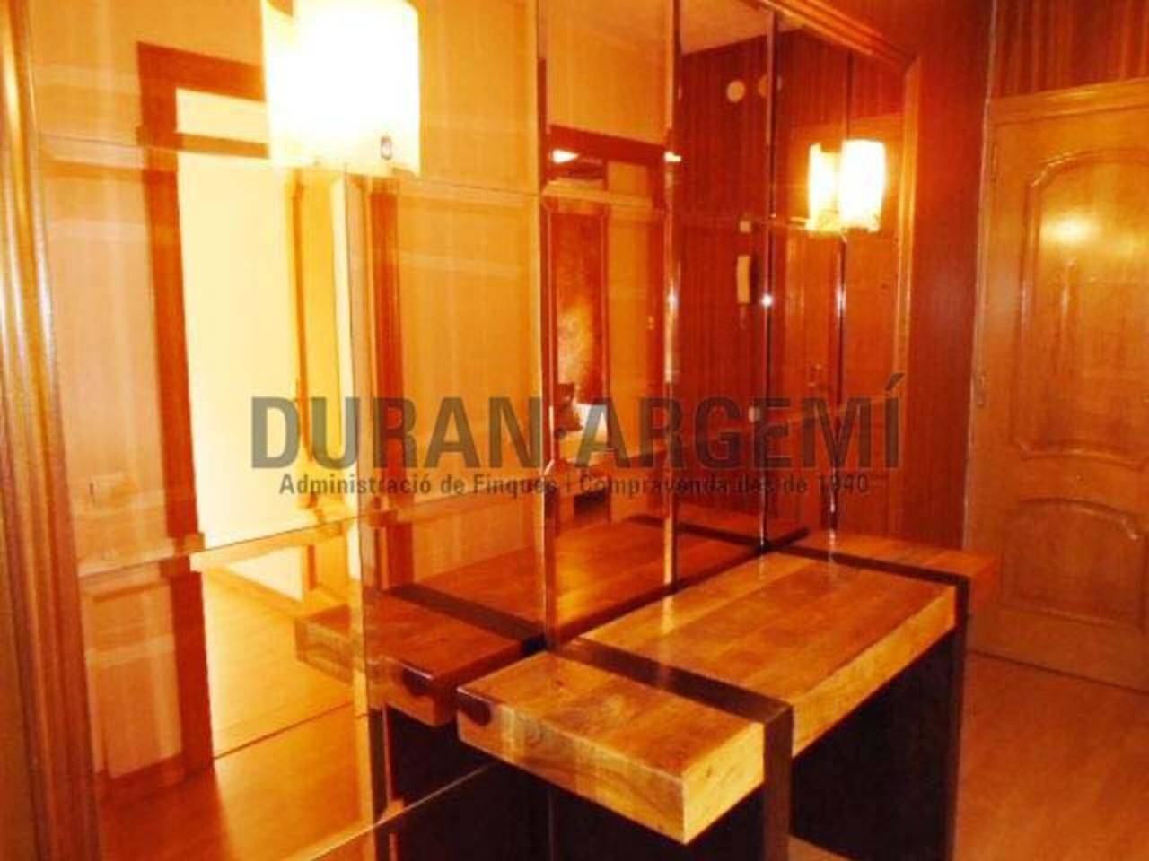 PISO EN VENTA EN POBLE NOU- ZONA OLIMPICA 