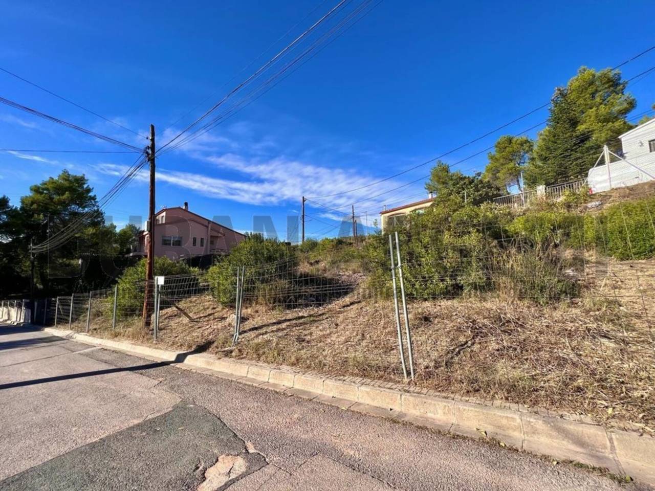 TERRENY URBANIZABLE A CAN SERRA, VACARISAS 