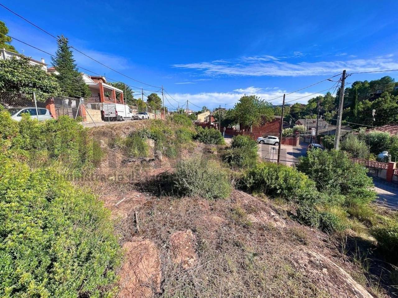 TERRENY URBANIZABLE A CAN SERRA, VACARISAS 