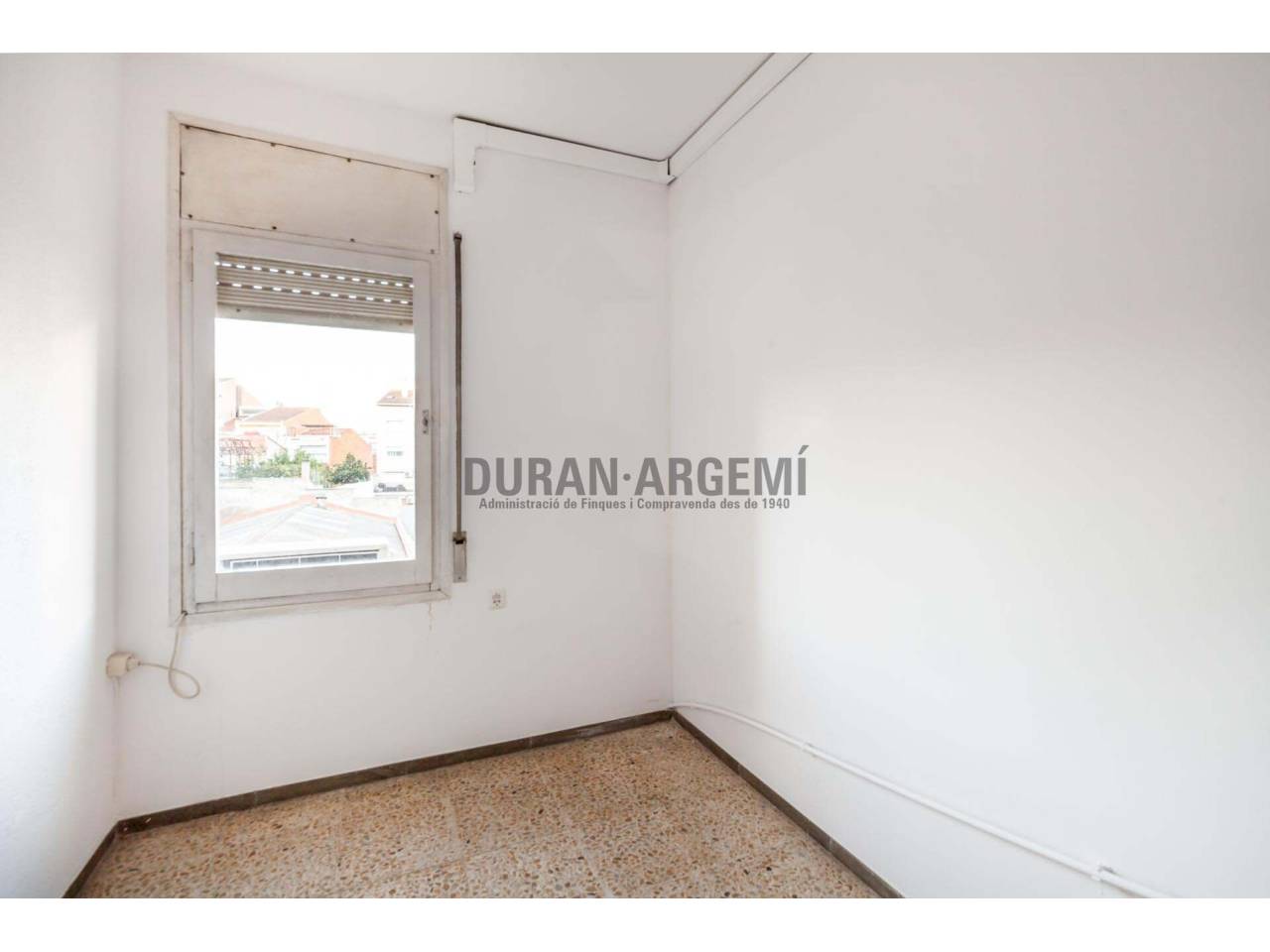 PISO CON AMPLIA TERRAZA EN ZONA CAN PALET