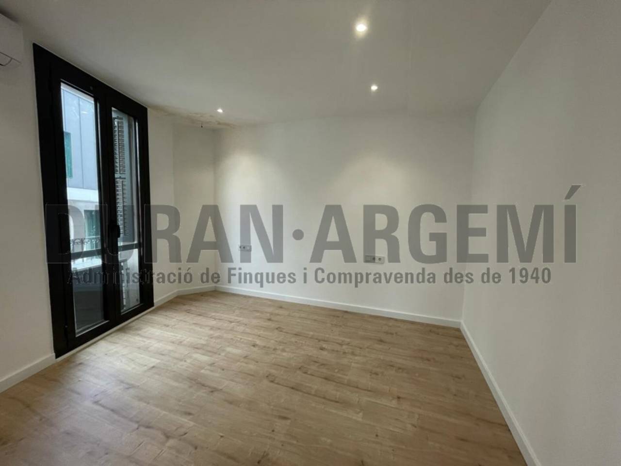 PIS DE LLOGUER AL CENTRE
