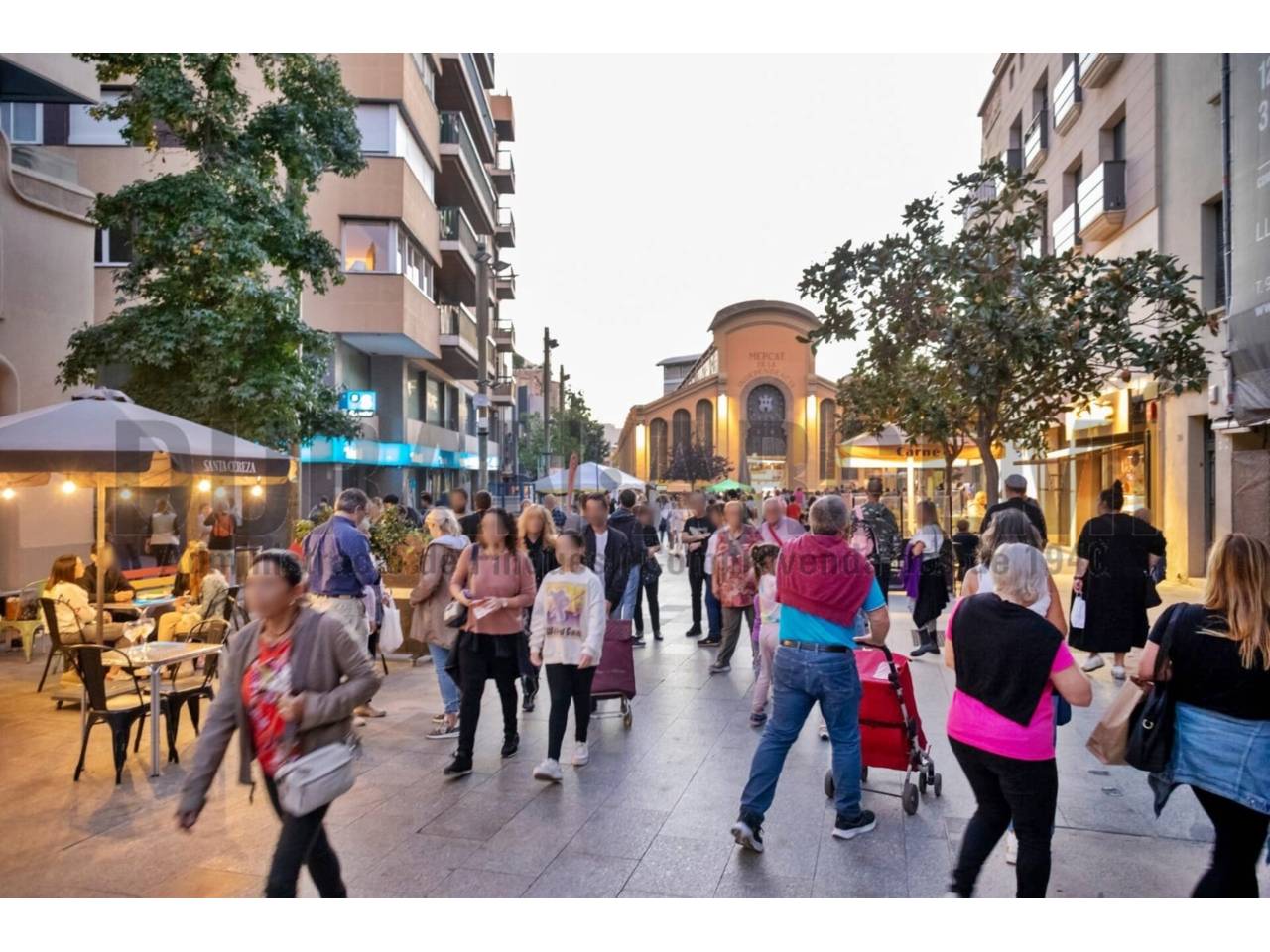  Local en Venda al Centre